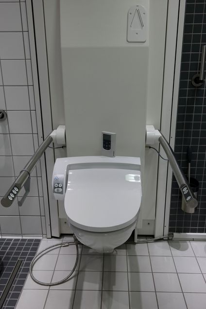 Höhenverstellbares WC